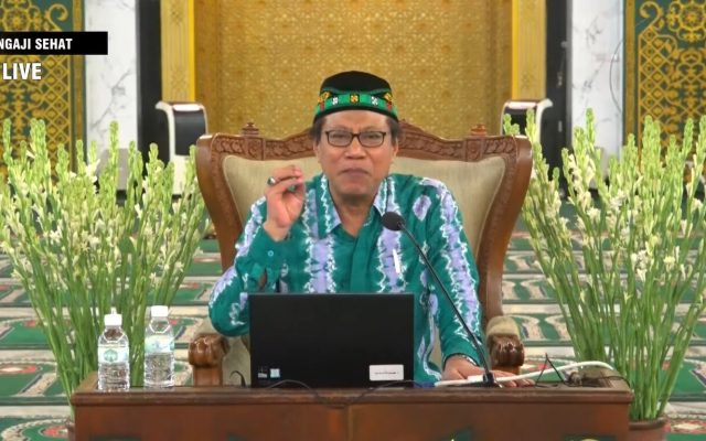 dr. Agus Hidayat, Sp.P (K), seorang Dokter Spesialis Paru dari RSUD Dr. Soetomo Surabaya.