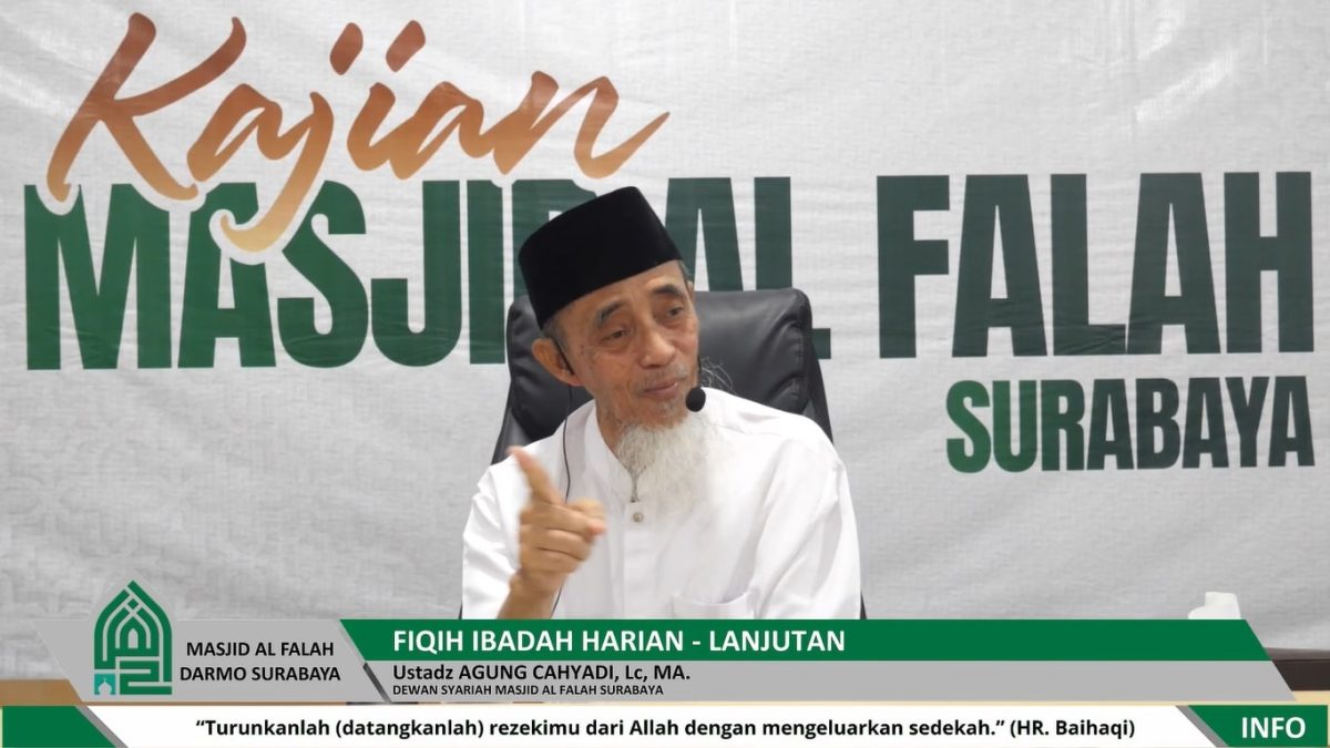 Ustadz Agung Cahyadi, Lc, MA dalam Kajian Maghrib di Masjid Al Falah