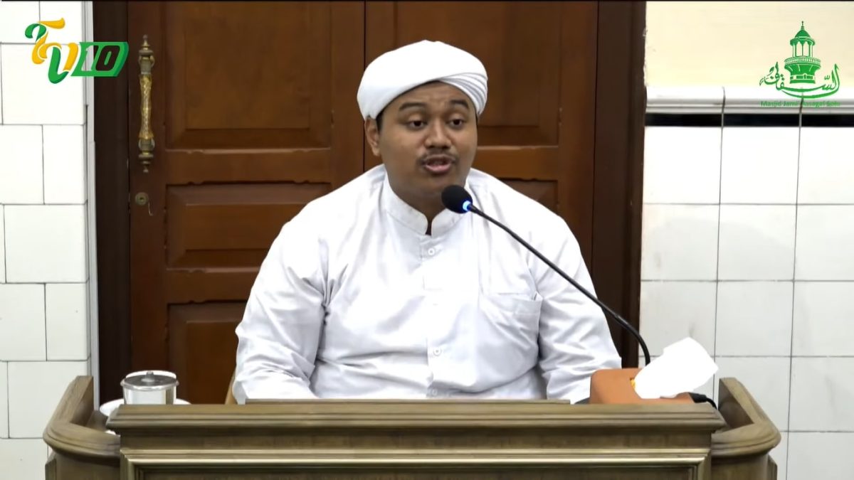 Kajian Umum Ustadz Ahmad Rifa'i di Masjid Jami' Assagaf Surakarta