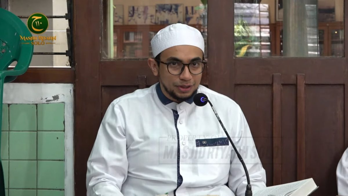 Kajian Kitab Shahih Bukhari yang disampaikan oleh Ustadz Muhammad bin Husin Alhabsyi.
