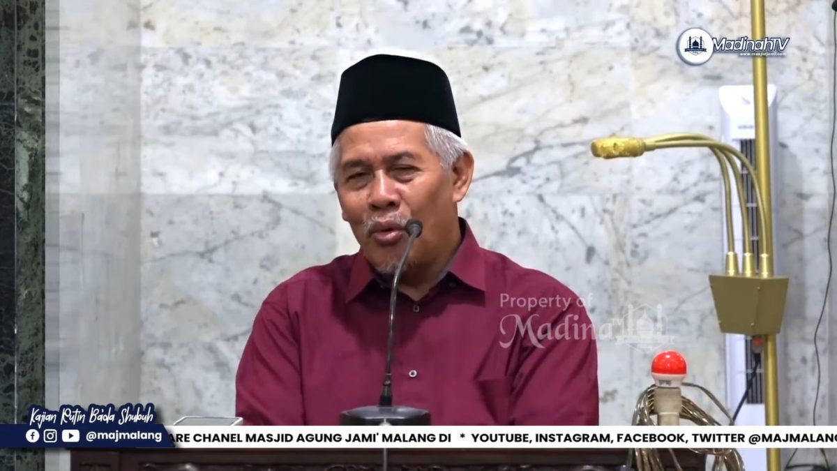 Kajian Rutin Rabu Bada Subuh oleh KH. Marzuki Mustamar