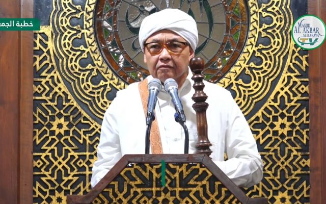 Khutbah Jum’at di Masjid Al Akbar pada 7 November oleh KH. A. Dzulhilmi Ghozali