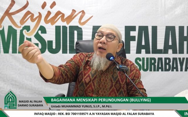 Kajian Ba'da Maghrib oleh Ustadz M. Yunus, S.I.P., M.Pd.I. Masjid Al Falah Surabaya