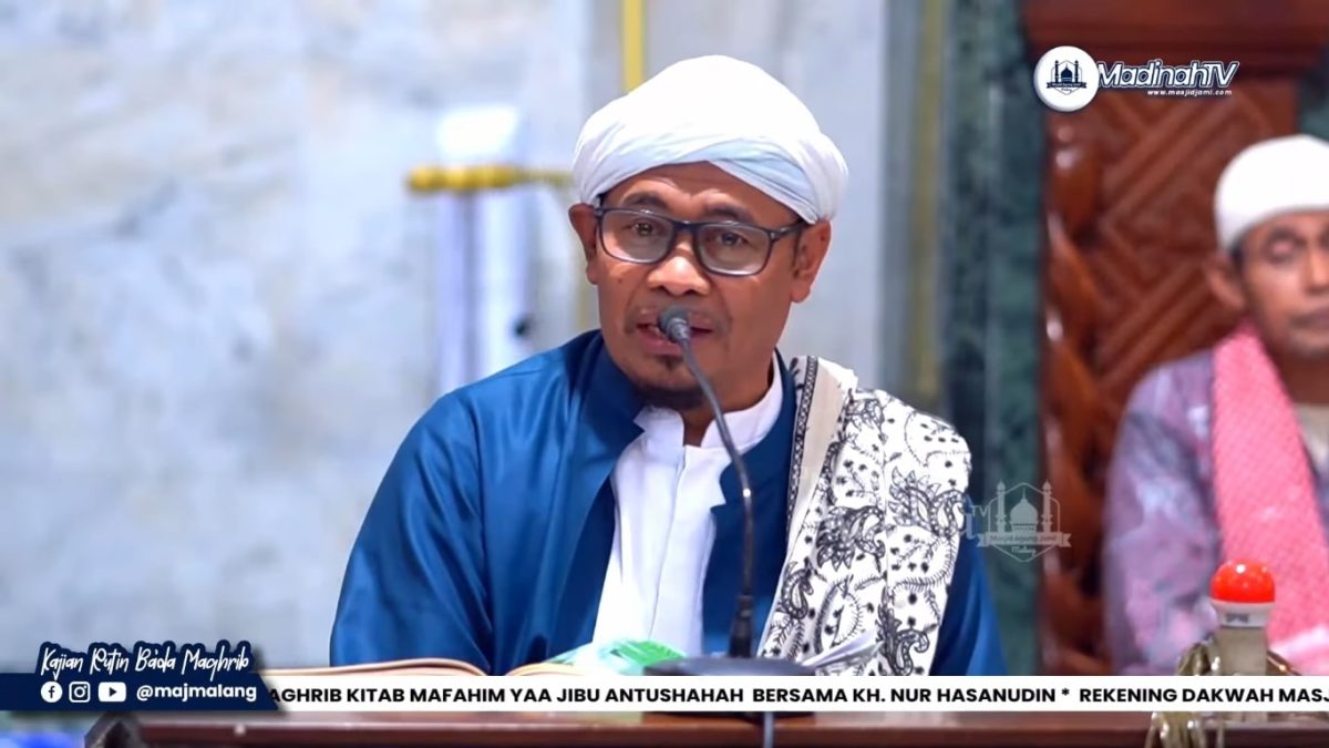 KH. Nur Hasanudin.