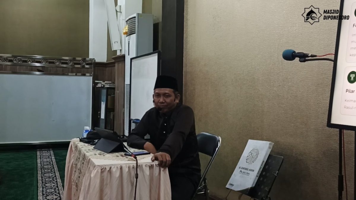 Ustadz Nurul Huda