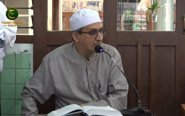 Ustadz Umar bin Husin Assegaf.