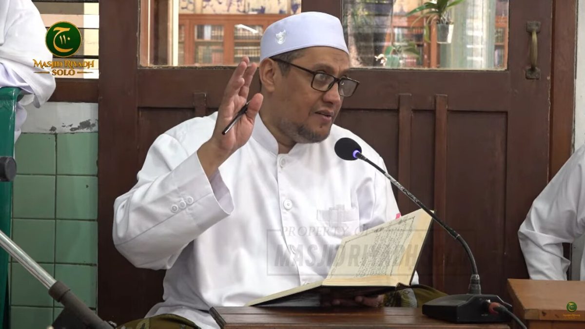 Ustadz Alwi bin Ali Alhabsyi