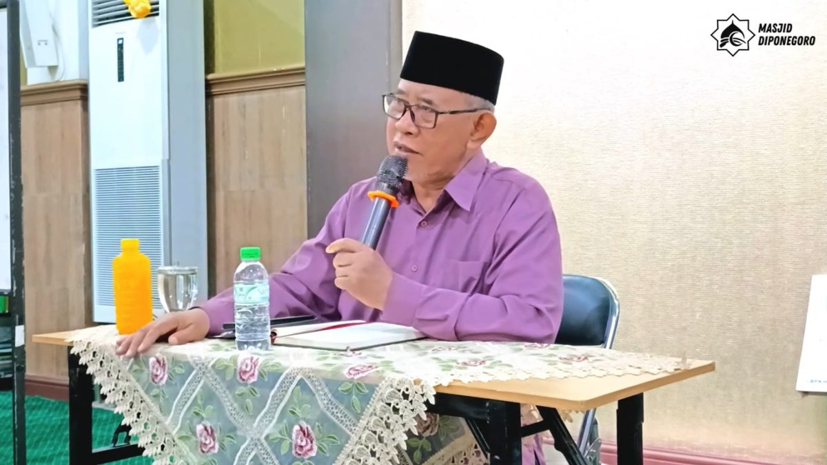 Ustadz Drs. Nadjih Ihsan