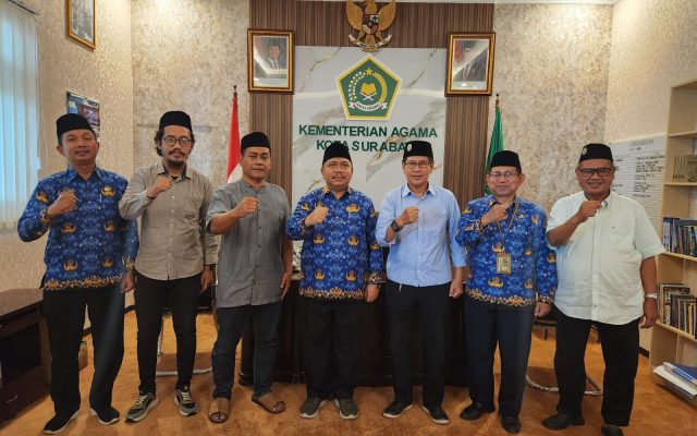 Audiensi Pengurus Daerah Dewan Masjid Indonesia Kota Surabaya dengan Kepala Kantor Kementrian Agama Kota Surabaya Dr. H. Muhammad Muslim, S.Ag., M.Sy..
