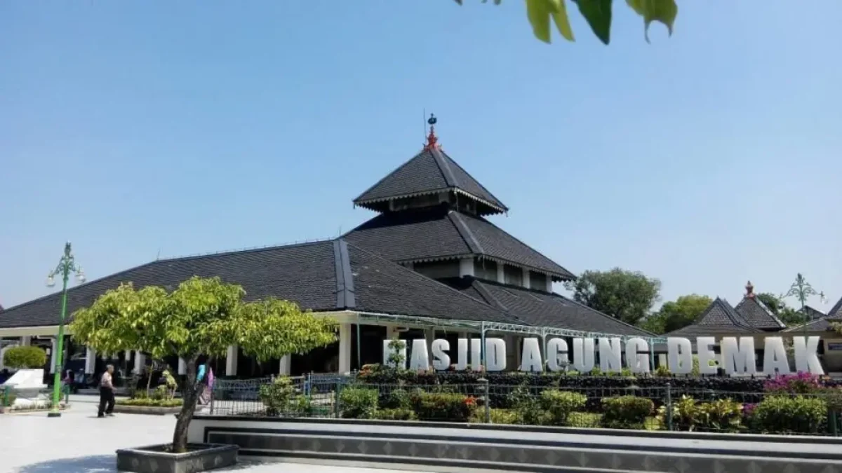 masjid agung demak